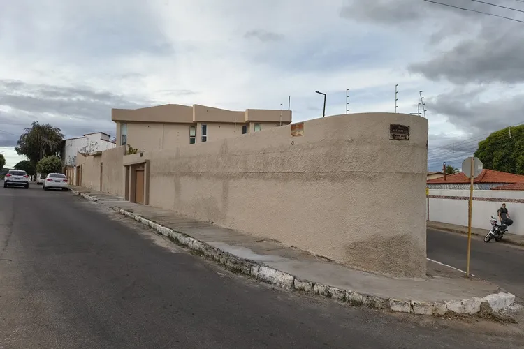 Brumado: Prefeitura aluga imóvel para garantir funcionamento do 24º BPM durante obras