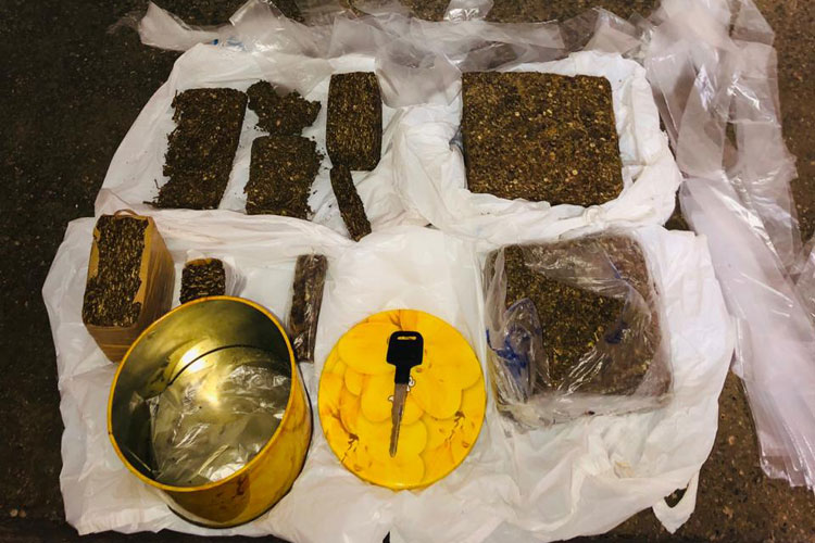 Brumado: Dois são presos acusados de traficar drogas no Bairro São Félix