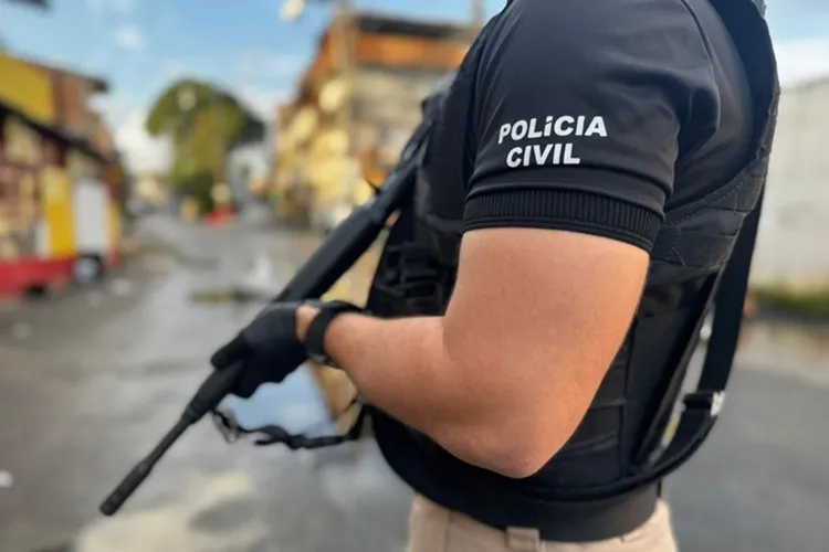 Homem é preso por maus-tratos de animais em Cândido Sales