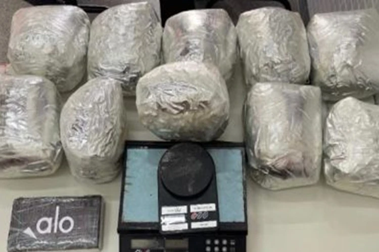 Mais de 10kg de drogas são apreendidos em Simões Filho