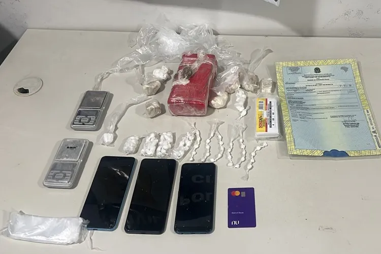 38ª CIPM prende casal acusado de tráfico de drogas em Bom Jesus da Lapa