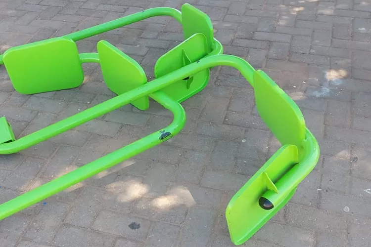 Vândalos destroem aparelhos da academia ao ar livre em Livramento de Nossa Senhora