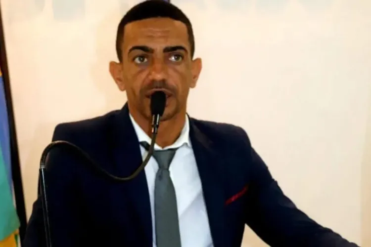 Vereador de São Félix é encontrado com sinais de espancamento em matagal