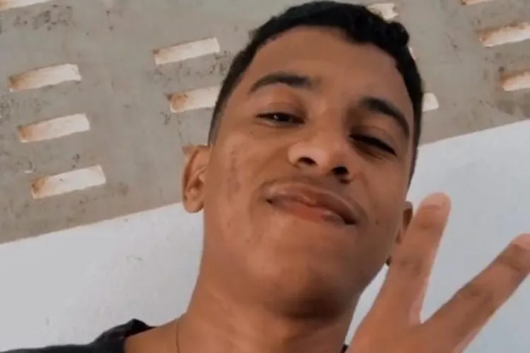 Jovem de 22 anos morre afogado no Rio São Francisco em Carinhanha