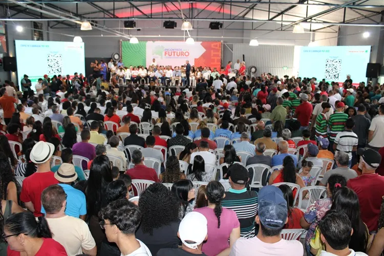 PGP: Jerônimo Rodrigues ouve demandas da Bacia do Paramirim em Macaúbas