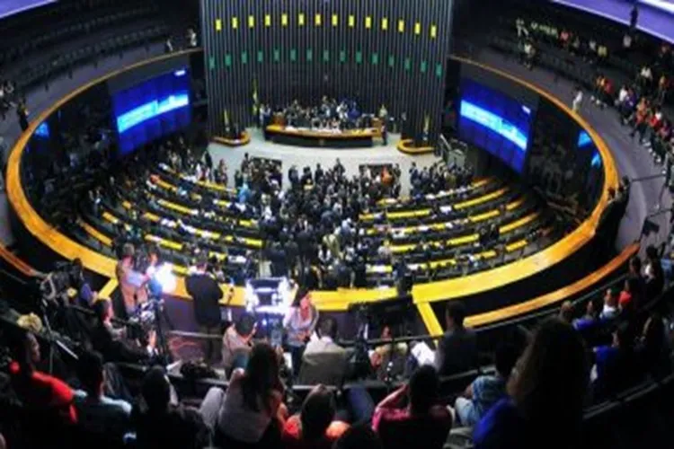 Câmara aprova projeto que cria Estratégia Nacional de Saúde