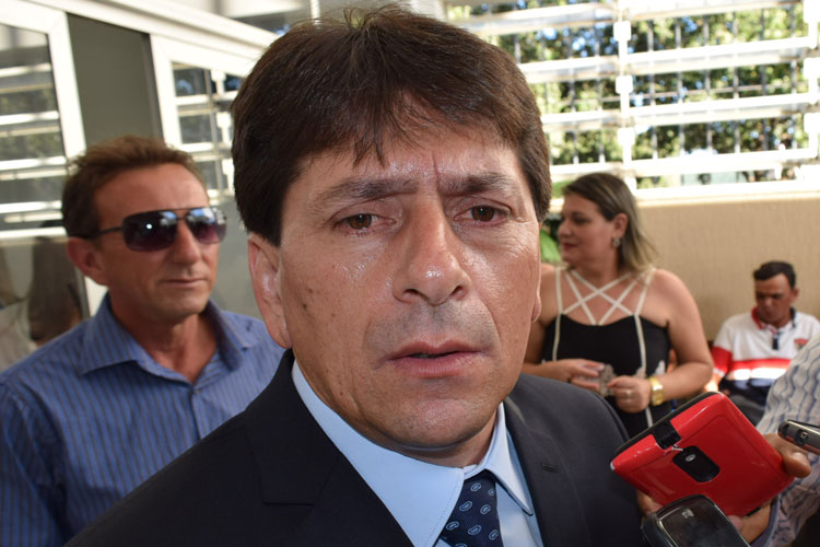 TCM denuncia prefeito afastado de Aracatu ao Ministério Público