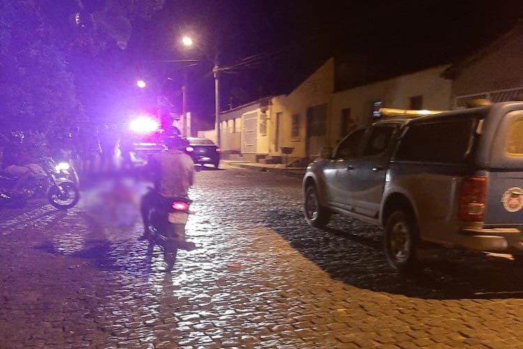 Brumado: Homem morre após ser atingido por disparos de arma de fogo na Rua Virgílio Ataíde