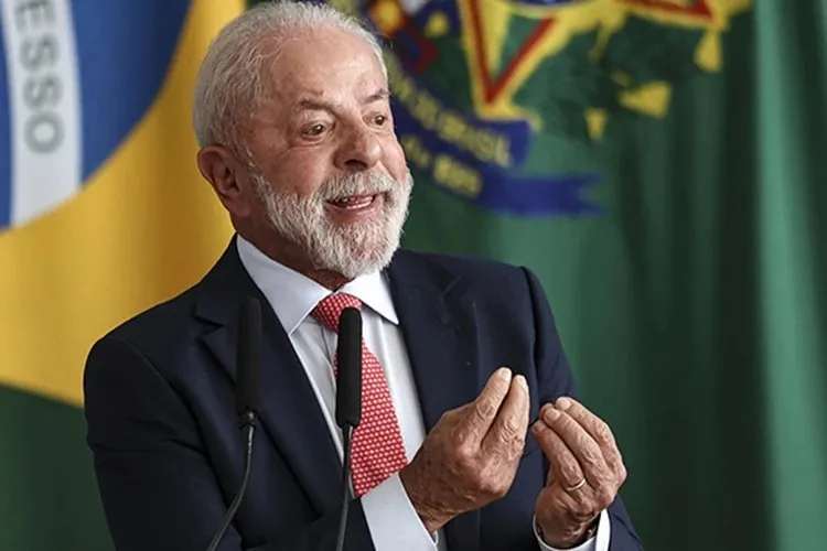 Lula sanciona lei que aumenta penas para furtos, roubos e estelionato