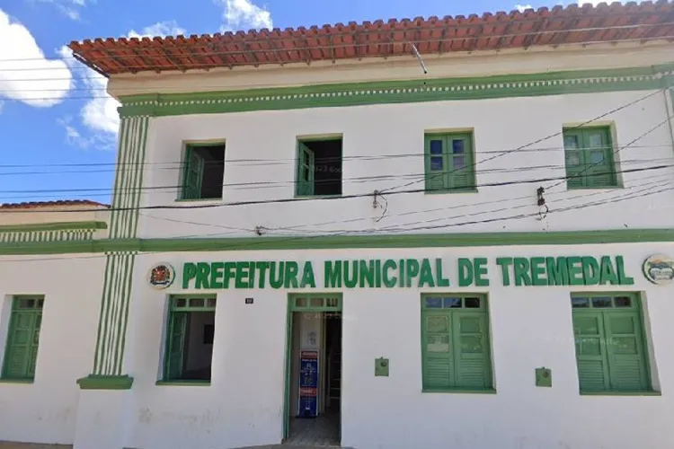 Prefeitura de Tremedal é alvo do TCM após 2.158 pagamentos a prestadores sem concurso