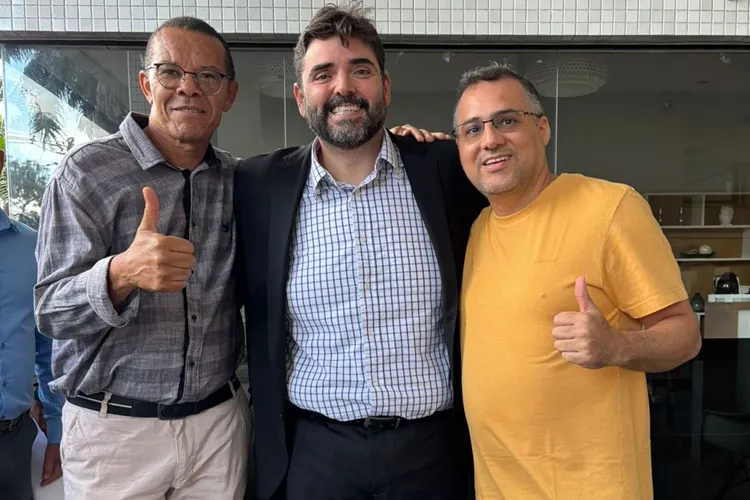 Dirigentes do PT de Brumado são recebidos pelo secretário de Relações Institucionais