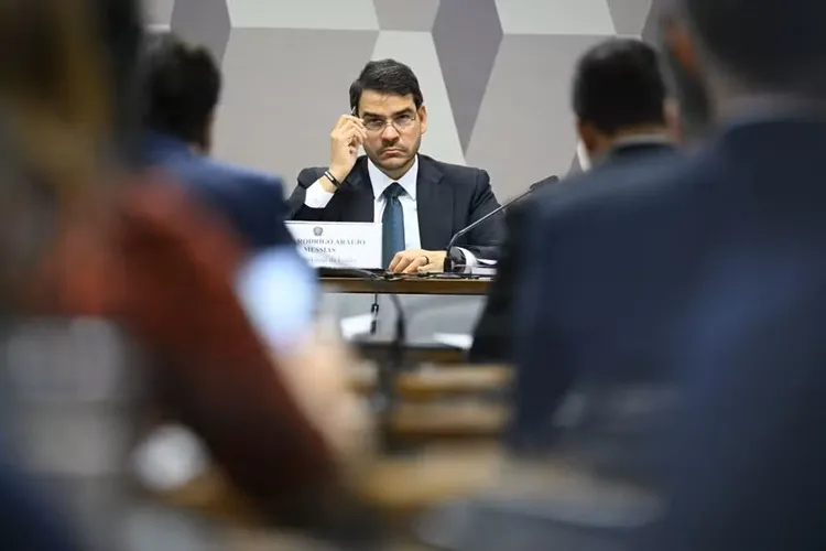 Em derrota inédita para Lula, Senado rejeita indicação de Jorge Messias ao STF