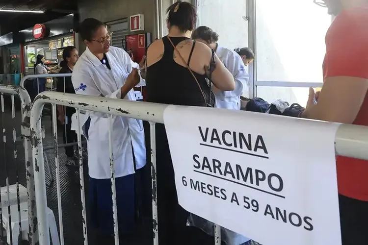 Ministério da Saúde reforça chamada para vacina contra sarampo