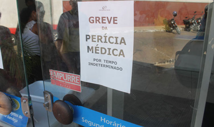 Greve de servidores do INSS na Bahia ganha adesão de médicos peritos