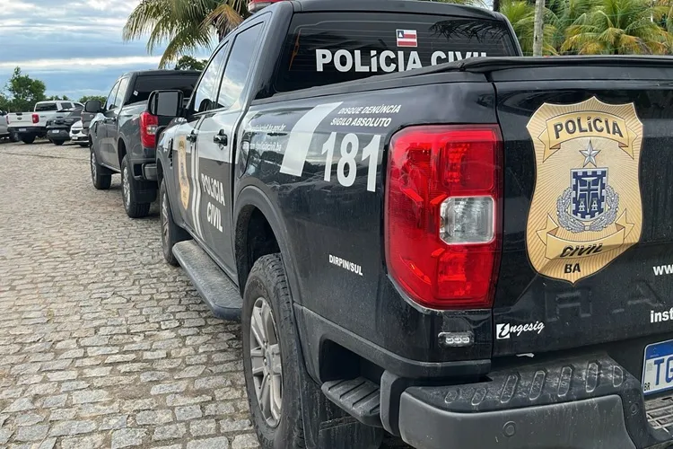 Foragido por agredir companheira é preso enquanto trabalhava em Santa Maria da Vitória