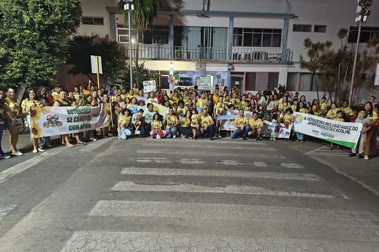 Caminhada celebra mês do autismo com avanços na inclusão em Brumado