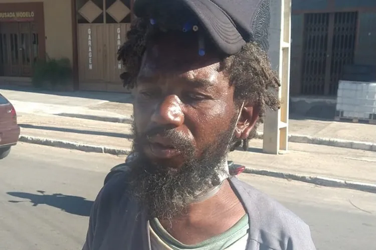 Morador de rua tem barraco incendiado em Brumado