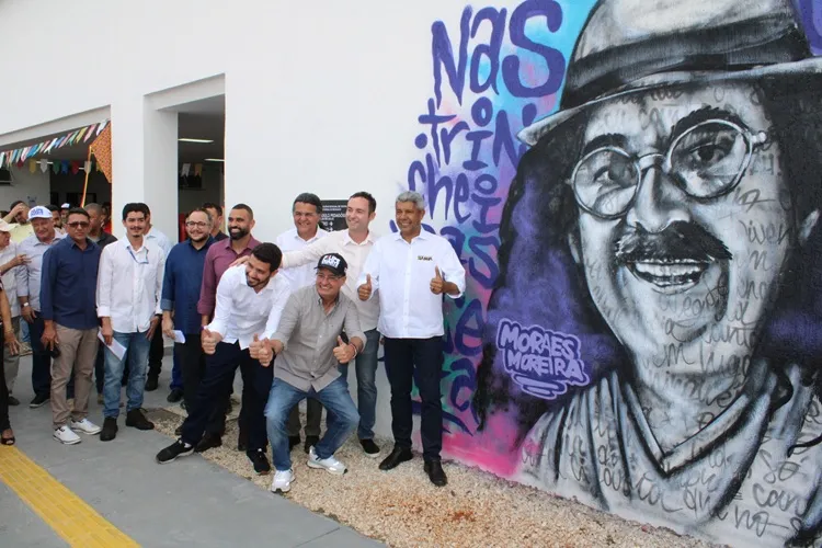 Brumado: Governador homenageia Moraes Moreira em inauguração de Colégio Integral