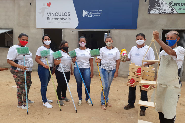 Brumado: Grupo faz apelo por doação de garrafas pet para produção de vassouras ecológicas 