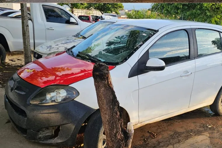 Veículo com restrição de furto é retido em Bom Jesus da Lapa