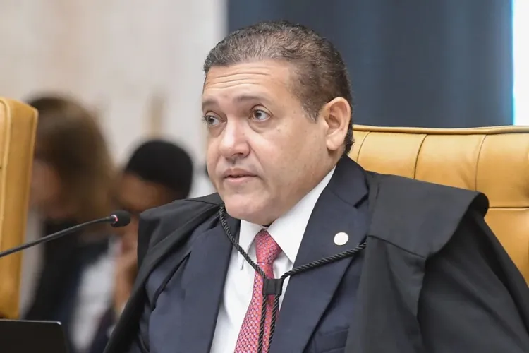 Kassio Nunes Marques avalia decidir sobre liberdade de Jair Bolsonaro após o 2º turno