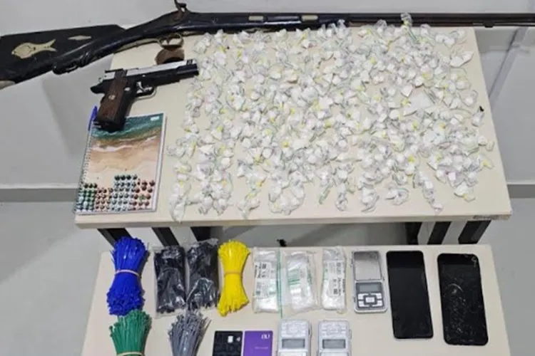 Rondesp desarticula ponto de tráfico e apreende armas em Vitória da Conquista