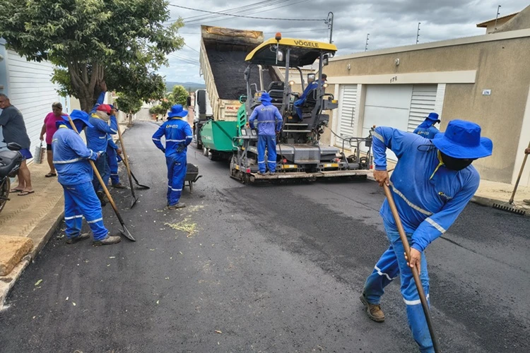 Brumado: Após uma década de descaso, gestão Fabrício Abrantes transforma Avenida Ana Lídia
