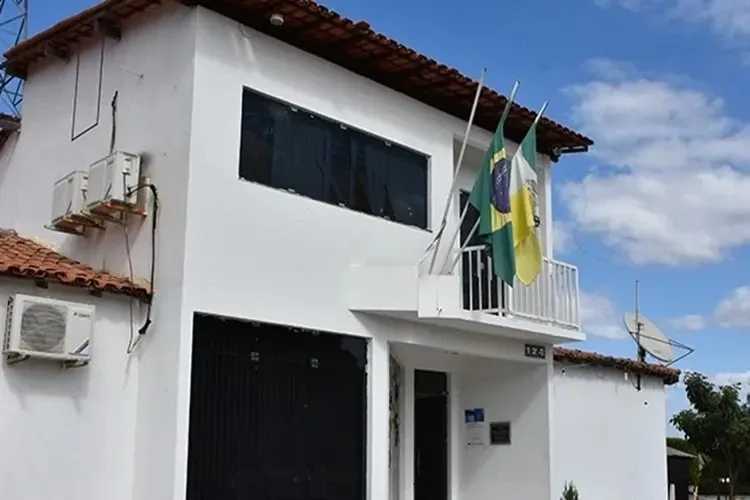 Prefeito de Guajeru é multado pelo TCM ao ter contas de 2025 aprovadas com ressalvas