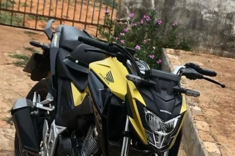 79ª CIPM apreende motocicleta adulterada durante festa de aniversário de Anagé