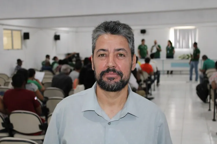 Brumado elabora plano de convivência com a seca e adquire caminhões pipa