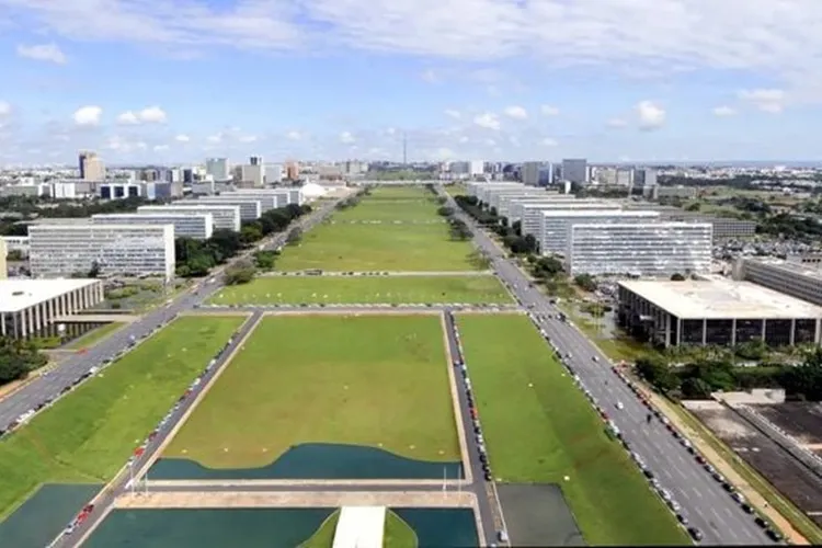 Polícia reforça segurança e fecha Esplanada após prisão domiciliar de Jair Bolsonaro