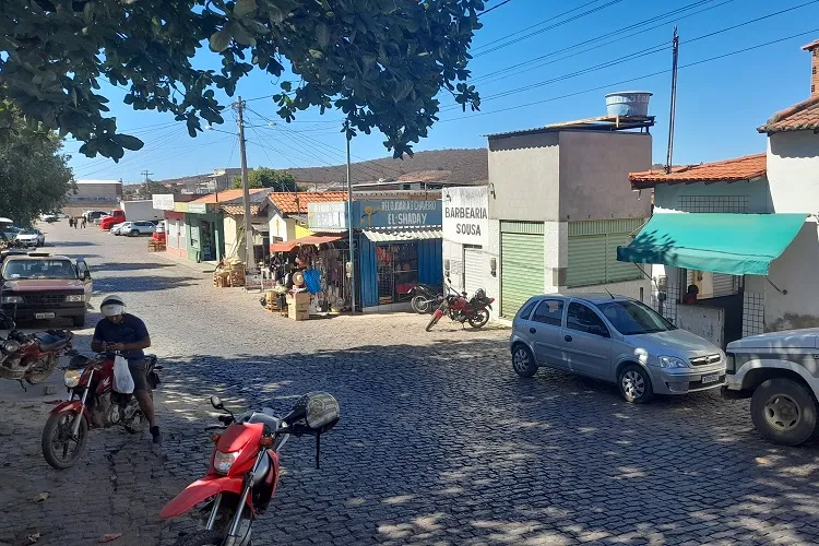 Brumado: Prefeitura pretende transformar Mercado Municipal em shopping popular