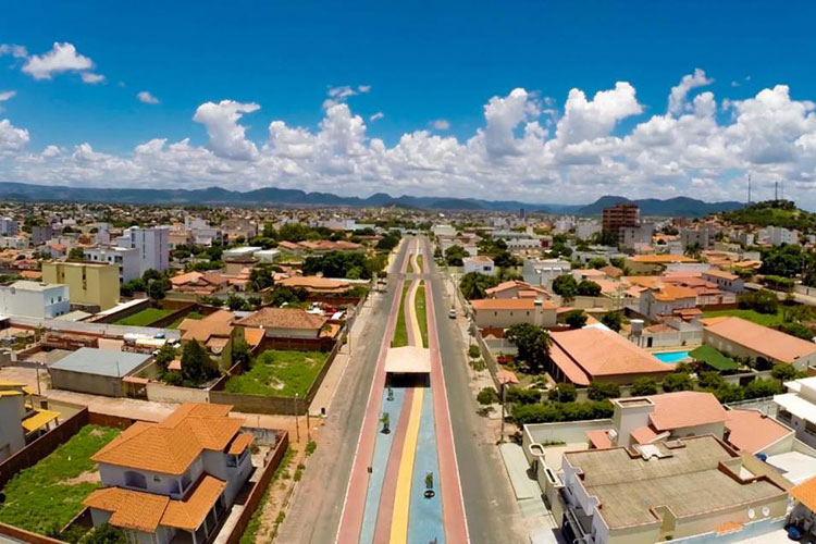 Guanambi debate implantação de curso de medicina em faculdade pública