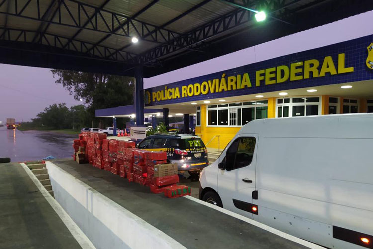 PRF apreende quase 1,5 tonelada de maconha em Vitória da Conquista