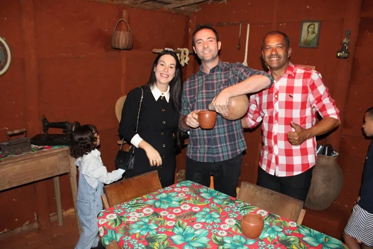 Arraial Kids: Prefeito faz abertura oficial dos festejos do aniversário de Brumado