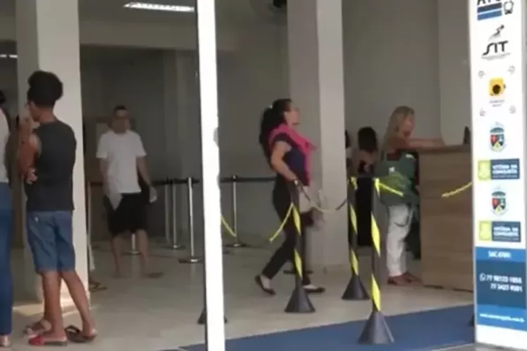 Vitória da Conquista: Jovem denuncia transfobia durante atendimento em empresa de ônibus