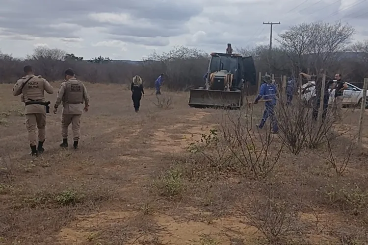 Embasa elimina ligações clandestinas em Brumado e Livramento de Nossa Senhora