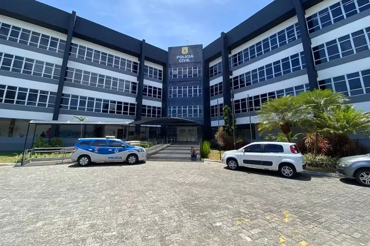 Jovem de 27 anos é morta a tiros em Salvador