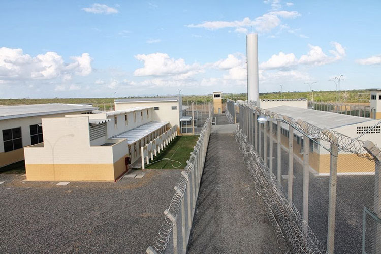 Monitores são presos tentando entrar em conjunto penal de Vitória da Conquista com materiais ilícitos