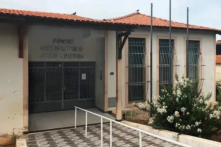 Idoso é condenado a 30 anos por estupro de vulnerável em Riacho de Santana