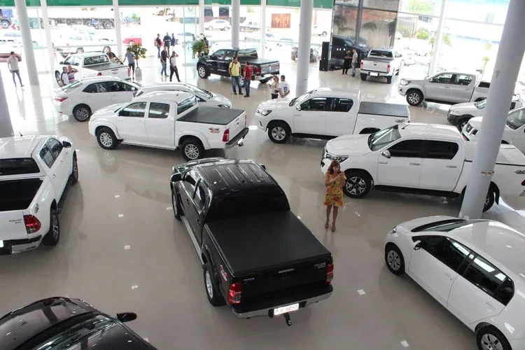 Vendas de veículos novos caem 0,38% em janeiro, diz Fenabrave