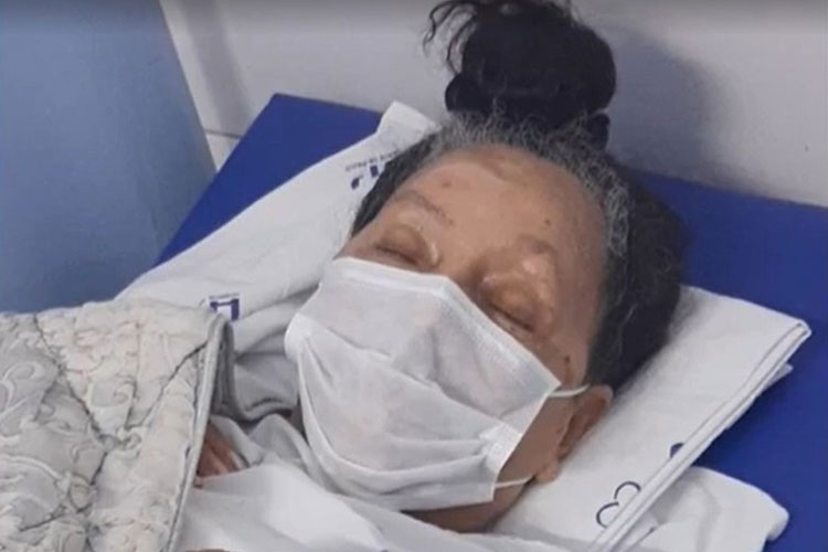 Anagé: Idosa aguarda há 15 dias por leito de UTI para fazer cirurgia no fêmur