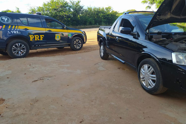 Guanambi: PRF apreende caminhonete com elementos de identificação veicular adulterados
