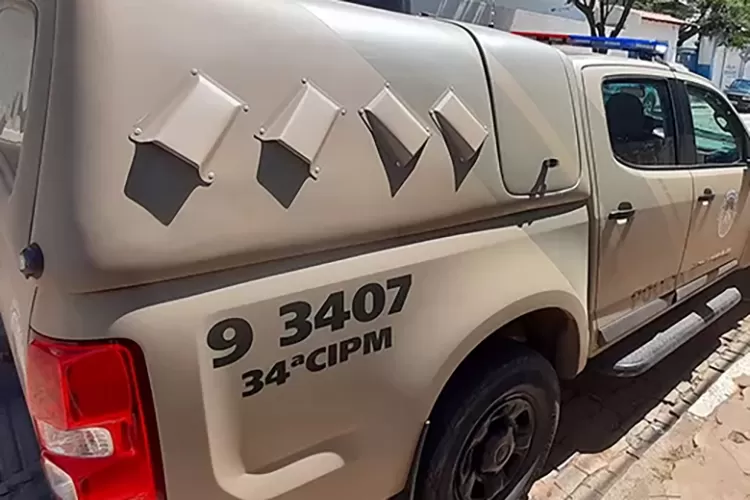 Homem de cueca é preso após tentativa de roubo em pizzaria na cidade de Brumado