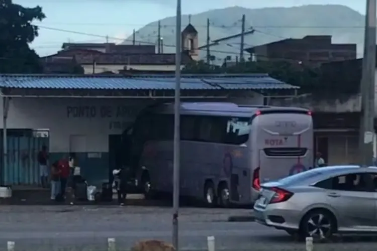 Motorista relata manobra arriscada de ônibus antes de atropelamento em Itambé