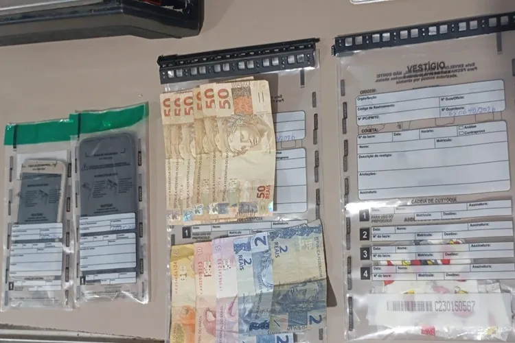 PM apreende 20 porções de cocaína em ocorrência de perturbação do sossego em Macaúbas