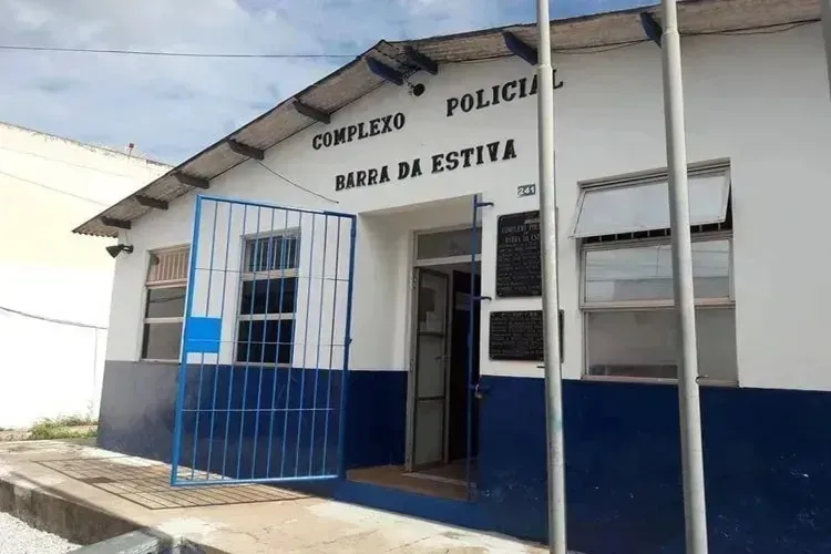 Homem que violou medida protetiva e ameaçou ex-mulher é preso em Barra da Estiva
