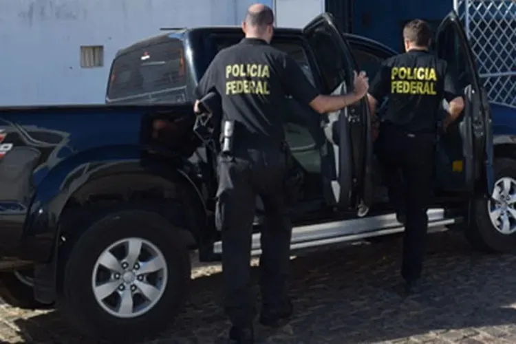 Operação Rastreio: PF cumpre mandados contra crime de moeda falsa em Guanambi