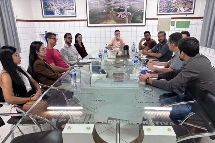 Prefeitura de Brumado pretende criar plano de ações voltado aos animais em situação de rua