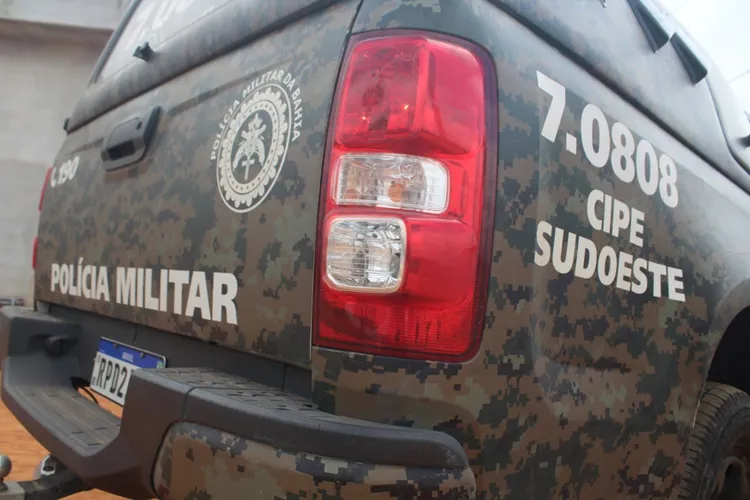 Poções: Mulher com mandado de prisão por lesão corporal gravíssima é presa em rodoviária